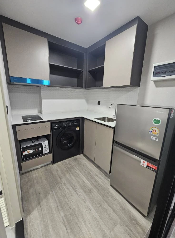 For rent: Atmoz Palacio Lat Phrao Wang Hin, 1 bed plus, 5th floor, swimming pool view, garden view, very good breeze, come and reserve now, don't dela