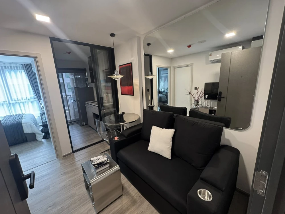 For rent: Atmoz Palacio Lat Phrao-Wang Hin, 5th floor, Building A, beautiful view, beautifully decorated room, fully functional. You will regret it if