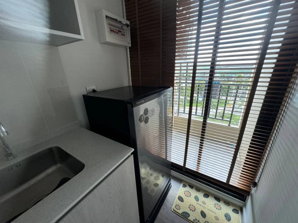 For rent: Atmoz Portrait Srisaman, a nice room, good location, comes with complete facilities, just bring your bags and move in.
