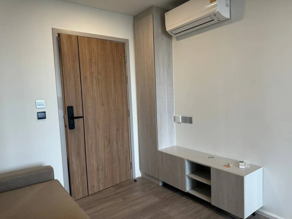 For rent: Atmoz Portrait Srisaman, a nice room, good location, comes with complete facilities, just bring your bags and move in.