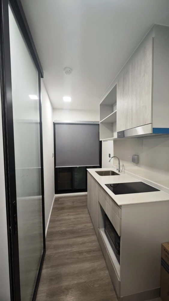 For rent: Atmoz Portrait Srisaman, ready-to-move-in room with full furniture, affordable price. Book now!