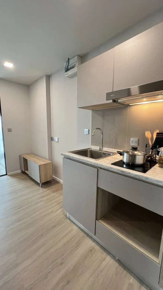 ให้เช่า Atmoz Ratchada-Huaikwang 1 ห้องนอน 1 ห้องน้ำ วิวโล่ง ไม่บล็อค ตกแต่งคุมโทน เฟอร์ครบครัน จองเลย