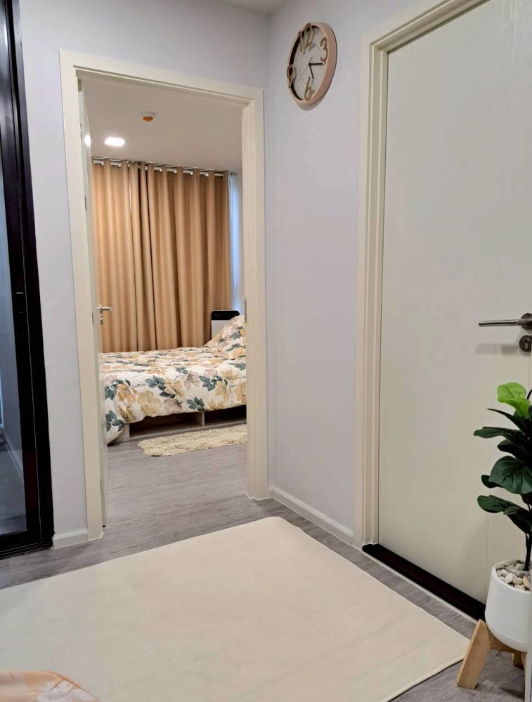 For rent: Atmoz Tropicana Bangna, private corner unit with unobstructed canal view, 6th floor, fully furnished and ready to move in. Book now!
