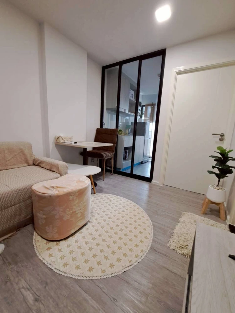 For rent: Atmoz Tropicana Bangna, private corner unit with unobstructed canal view, 6th floor, fully furnished and ready to move in. Book now!