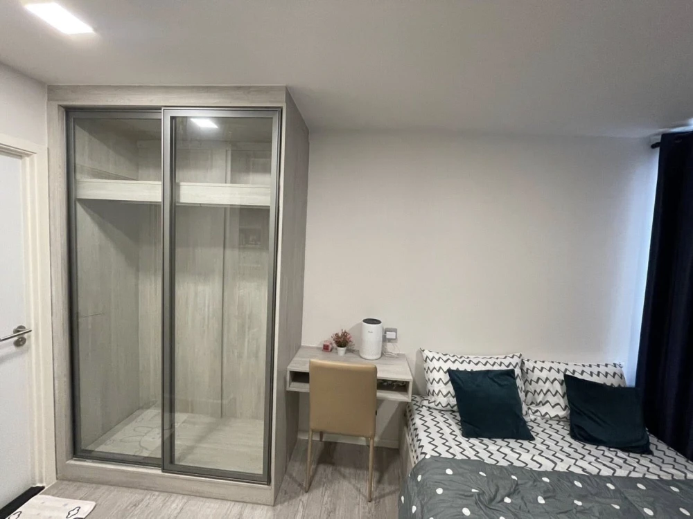 For rent: Atmoz Tropicana Bangna, Building C, 3rd floor, fully furnished with electrical appliances in the room, hurry up and grab it now!