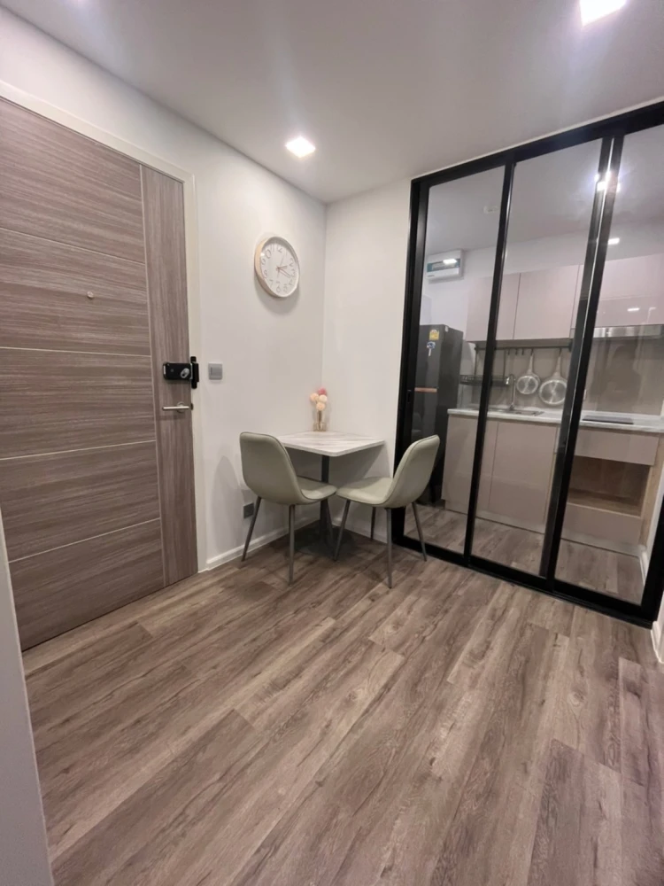 For rent Atmoz Ratchada-Huai Khwang Nicely decorated Complete set of furniture + electrical appliances. Reserve now.