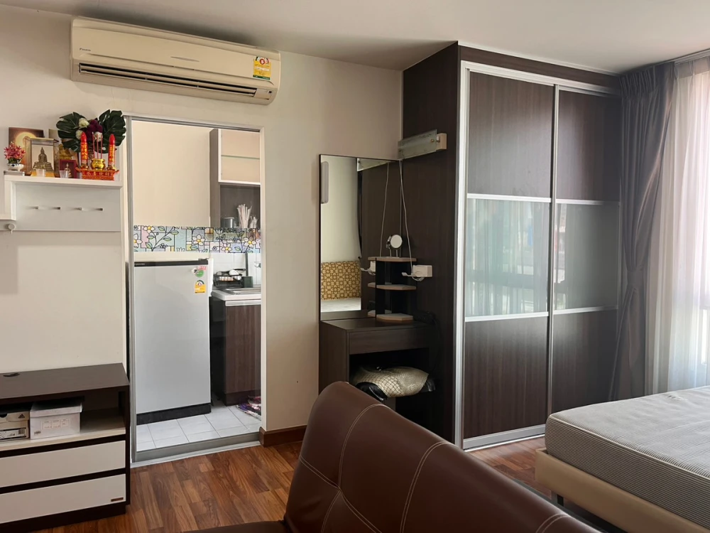 Apartment for rent at Atrium Phahol–Suthisarn, 7th floor. Nice room! Book now, don't miss out!