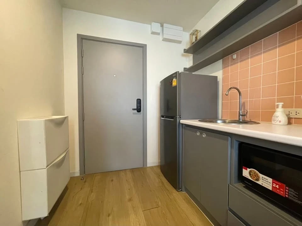 Apartment for rent at Attitude BU, 4th floor. Nice, fully furnished. Book now! Don't miss out! Hurry!