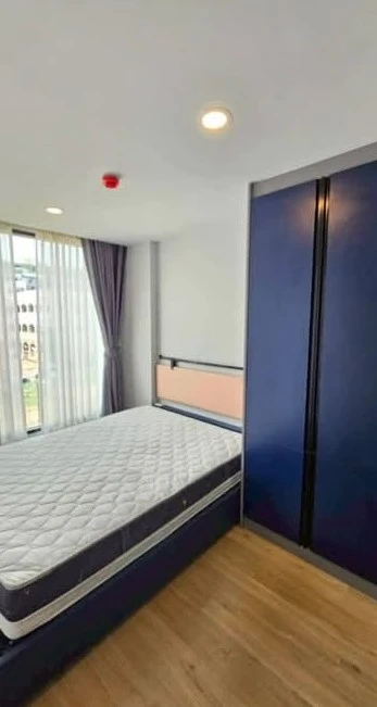 For rent: Attitude BU, 3rd floor room, complete amenities, great location. Don't just look, book it!