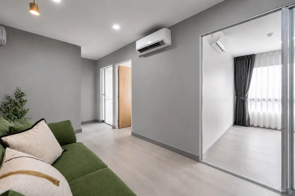 For rent: August Condo - Charoenkrung 80. Very spacious unit with plenty of living area, fully furnished. Book now!