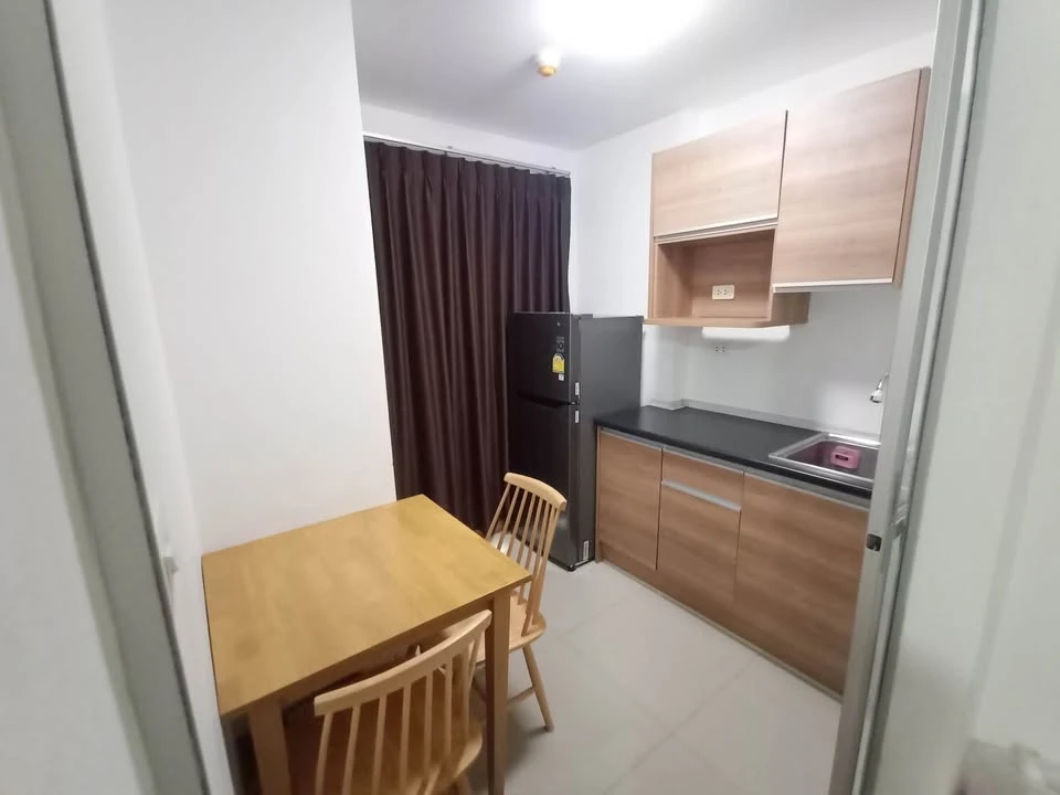 August Condo for rent. Ready to move in, spacious and comfortable. Great price. Book now!