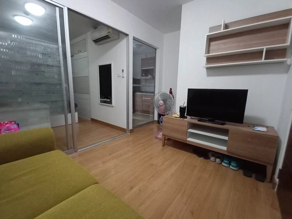 August Condo for rent. Ready to move in, spacious and comfortable. Great price. Book now!