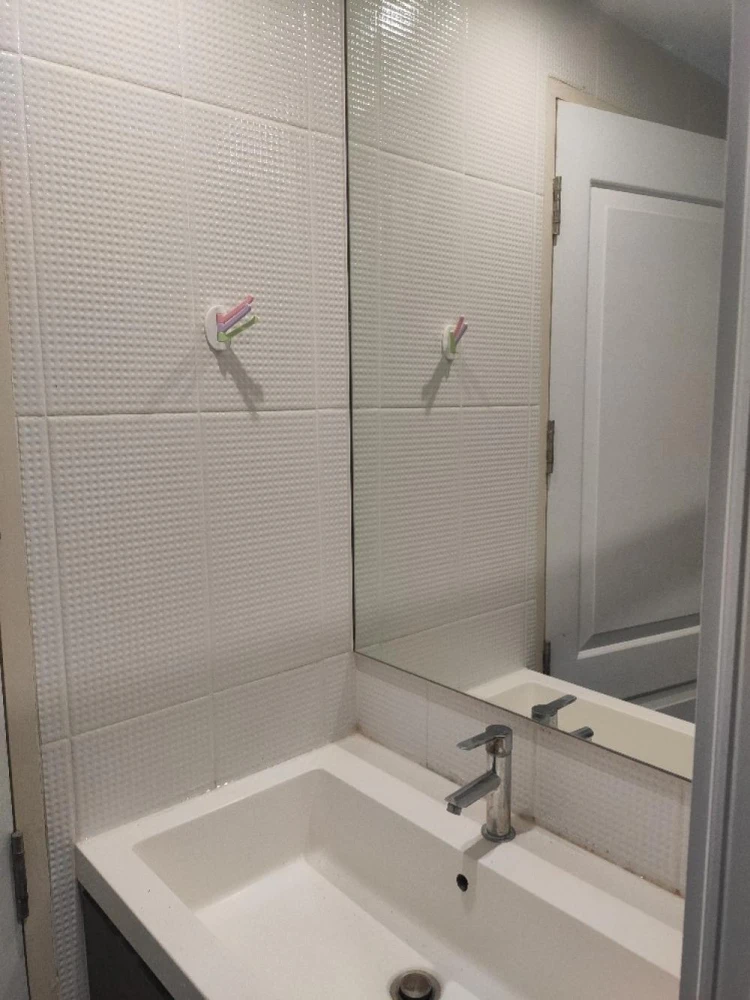 For rent: B Campus Prachachuen, 4th floor, partitioned room, fully furnished, ready to move in, reserve now.