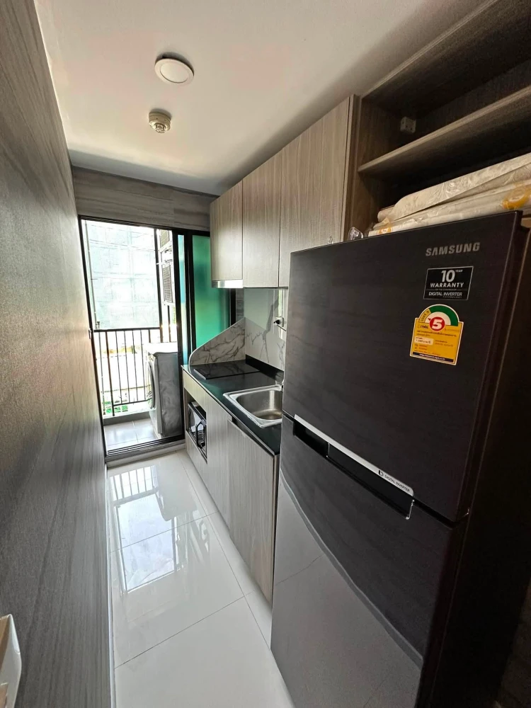 For rent: B-Loft Lite Sukhumvit 115. A lovely unit with high-quality wallpaper and fully furnished. Book now!
