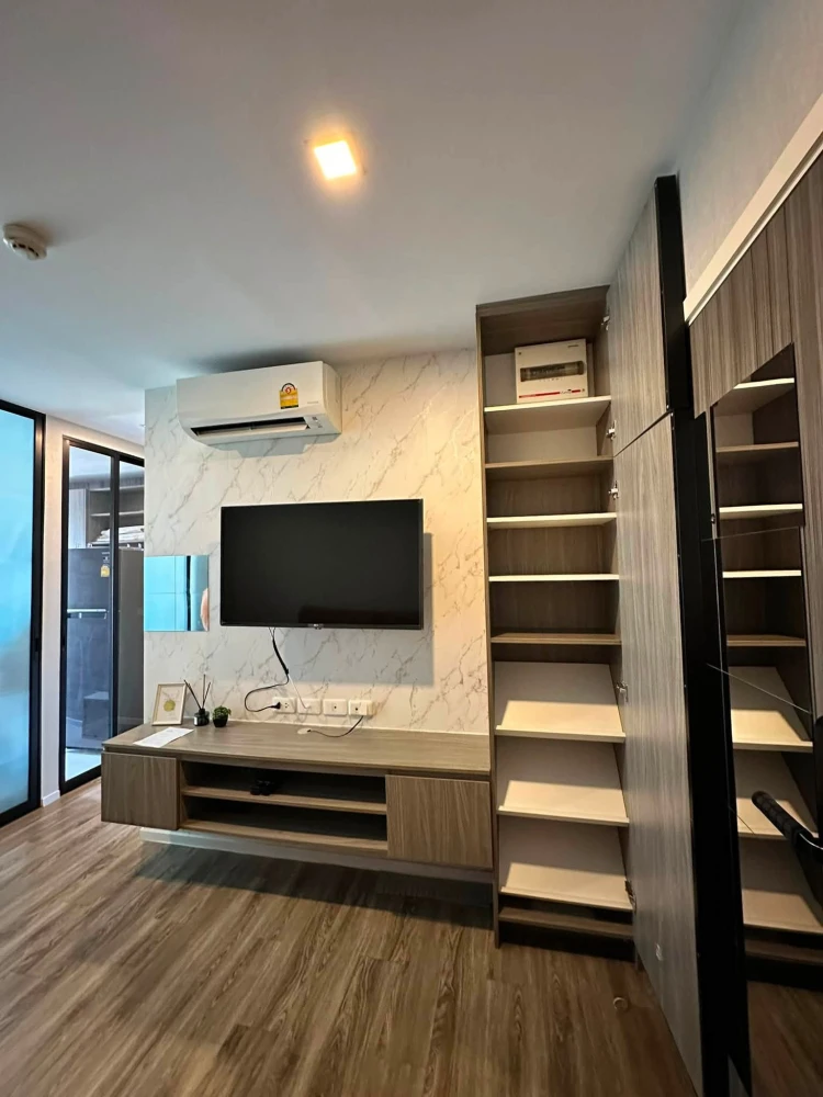 For rent: B-Loft Lite Sukhumvit 115. A lovely unit with high-quality wallpaper and fully furnished. Book now!