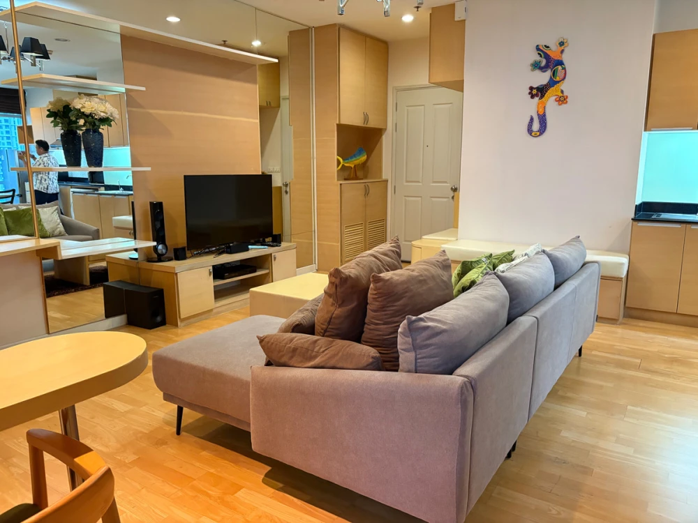 For rent: Baan Chao Praya, 12th floor, fully furnished unit. Book now! Don't miss out! Hurry!