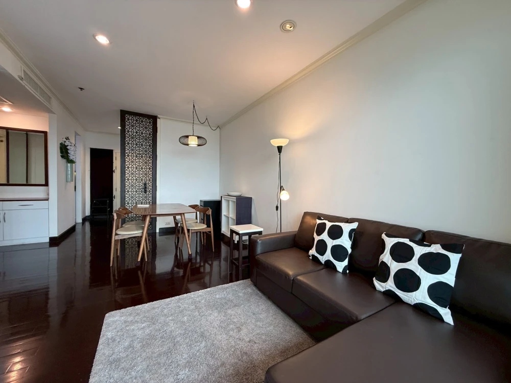 For rent: Baan Chao Praya, 20th floor, stunning Chao Phraya river view, fully furnished. Book now! Don't miss out!