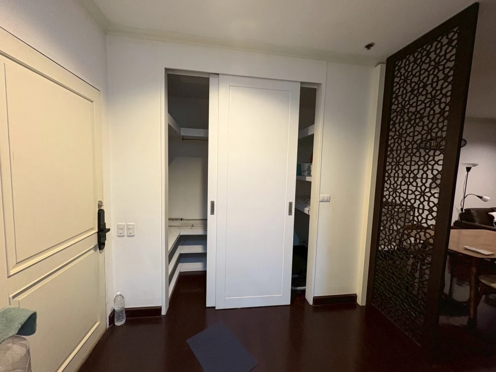 For rent: Baan Chao Praya, 20th floor, stunning Chao Phraya river view, fully furnished. Book now! Don't miss out!