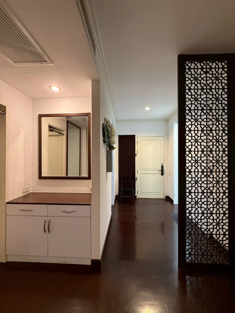 For rent: Baan Chao Praya, 20th floor, stunning Chao Phraya river view, fully furnished. Book now! Don't miss out!