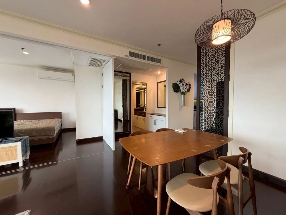 For rent: Baan Chao Praya, 20th floor, stunning Chao Phraya river view, fully furnished. Book now! Don't miss out!