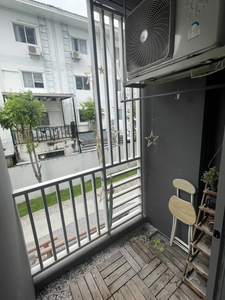 For rent: Baan Ruamtangfun 4 Phetkasem - Bangkhae. Ready-to-move-in room. Everything you need is here. Just bring your belongings and move in!
