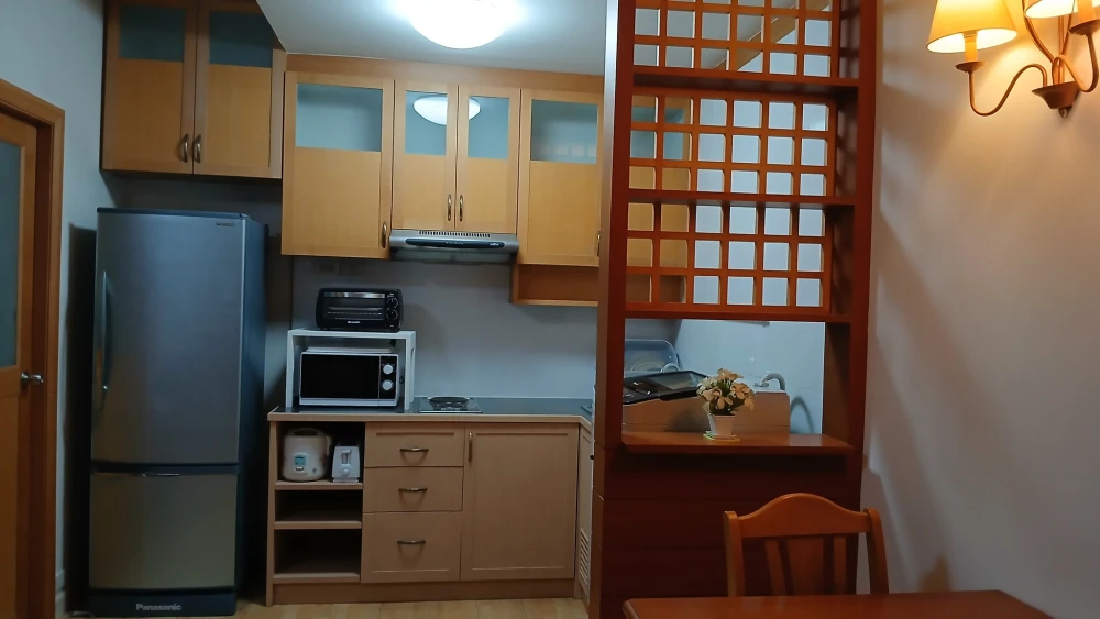 For rent: Baan Sathorn-Chaophraya, high floor, fully furnished, spacious and comfortable room. Reserve now, don't miss out+++