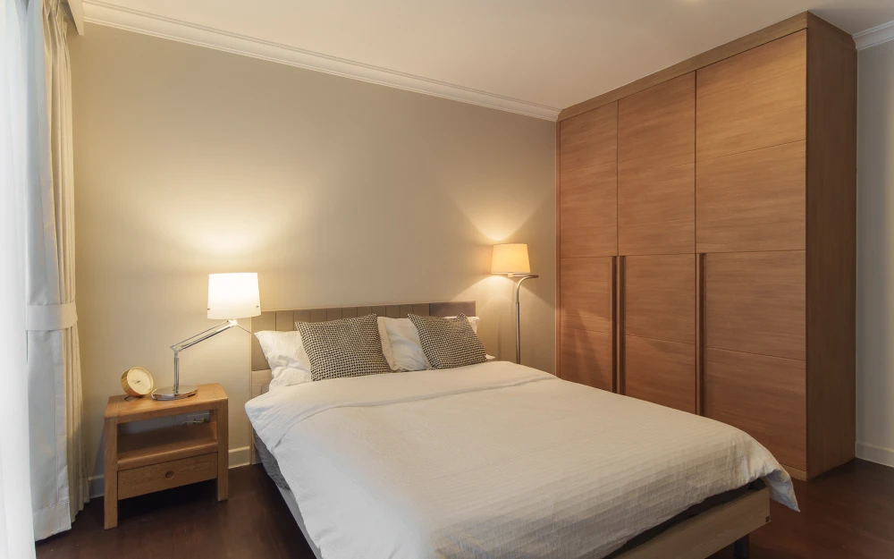 For rent: BAAN SIRI Sukhumvit Soi 10, 3rd floor, garden view, quiet and private, well-furnished, reserve now!