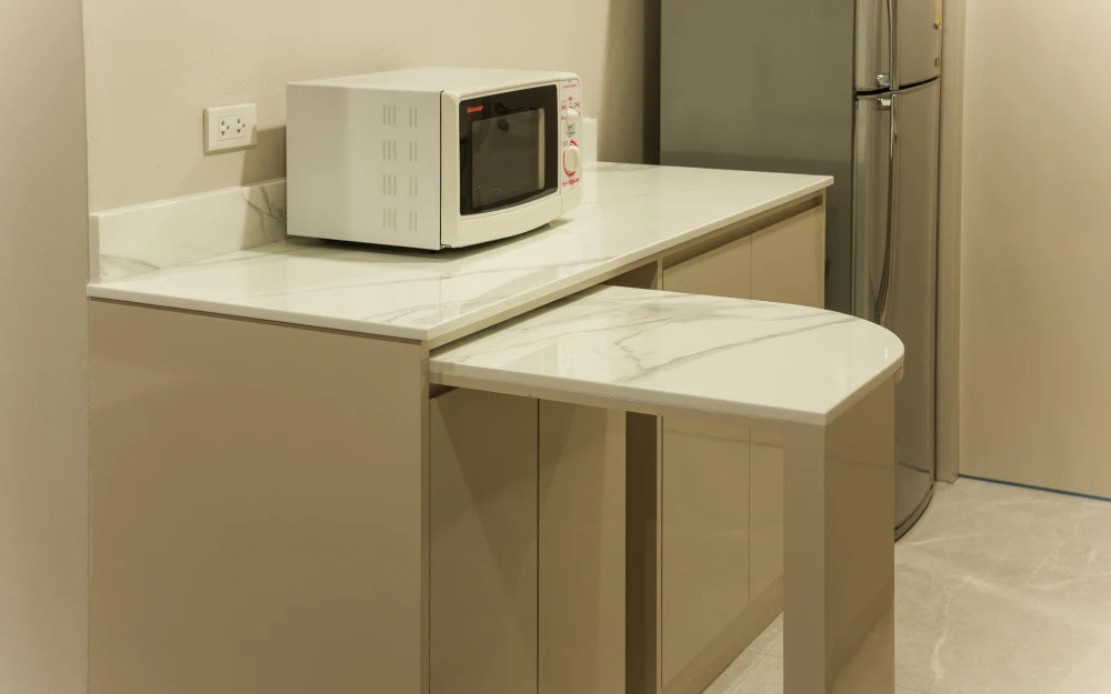 For rent: BAAN SIRI Sukhumvit Soi 10, 3rd floor, garden view, quiet and private, well-furnished, reserve now!