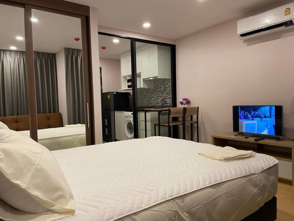 For rent: Bangkok Horizon Lite @ Phetkasem 48, 5th floor, fully furnished unit. Book now!