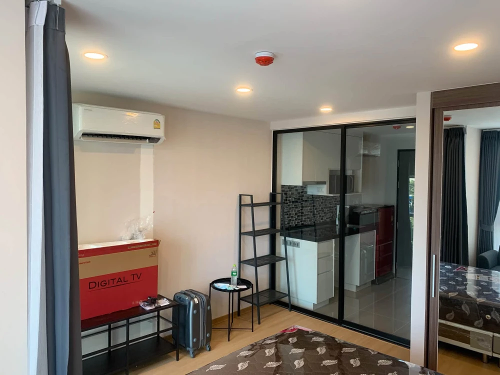 For Rent: Bangkok Horizon Lite @ Phetkasem 48. Fully furnished and equipped—just bring your suitcase and move right in!