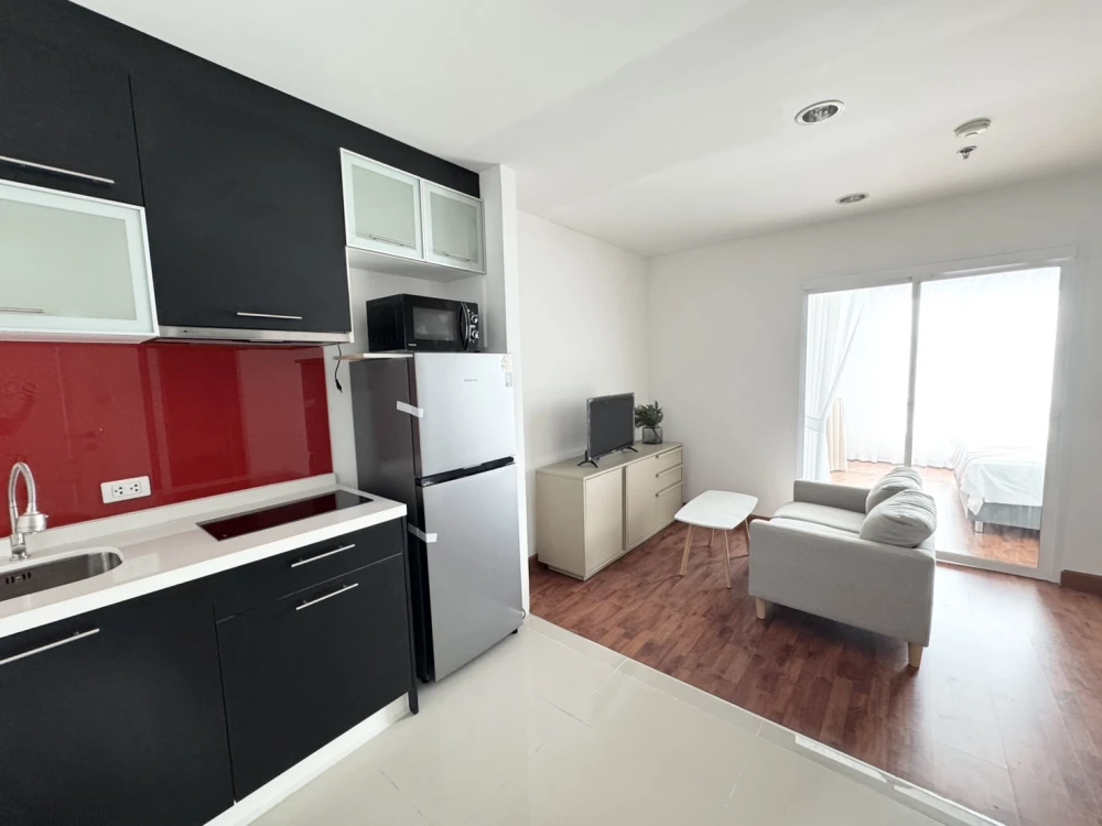 For rent: Bangkok Horizon Ramkhamhaeng, fully furnished, beautiful view, high floor, just bring your belongings and move in.