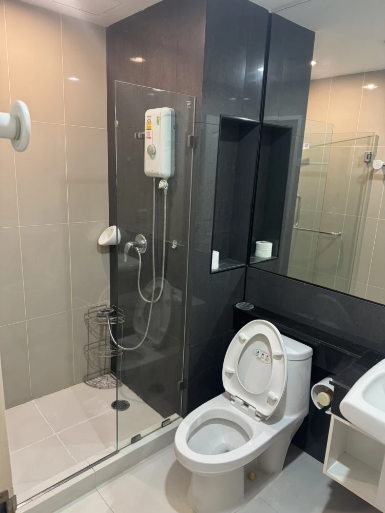 For rent: Bangkok Horizon Ratchada-Thaphra, 23rd floor. A lovely, fully furnished unit. Book now!
