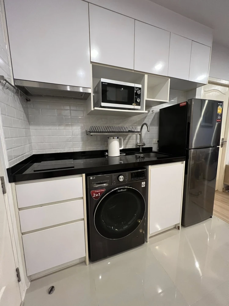 For rent: Bangkok Horizon Ratchada-Thaphra, private balcony, panoramic city view, 27th floor, just bring your luggage and move in.