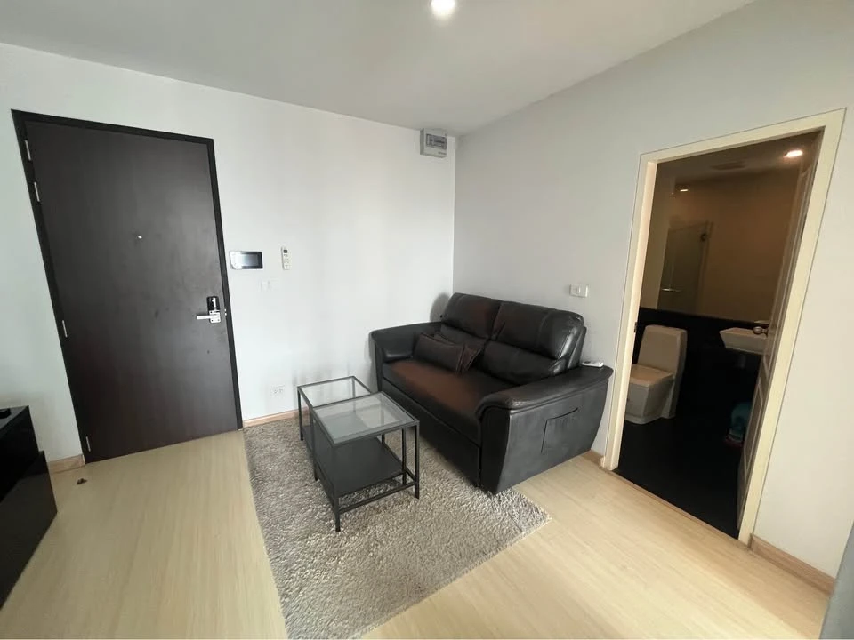 For rent Bangkok Horizon Sathorn-Narathiwat has simplicity in every design. It has complete facilities. Book now, don't wait.