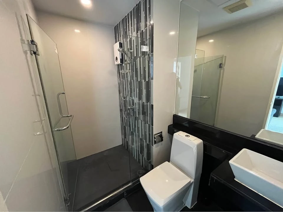 For rent Bangkok Horizon Sathorn-Narathiwat has simplicity in every design. It has complete facilities. Book now, don't wait.