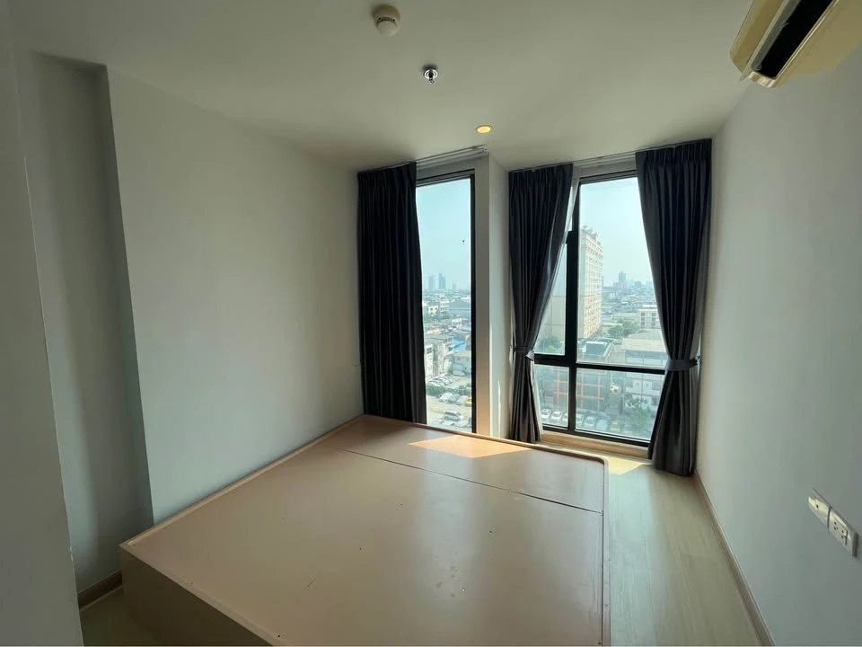 For rent Bangkok Horizon Sathorn-Narathiwat has simplicity in every design. It has complete facilities. Book now, don't wait.