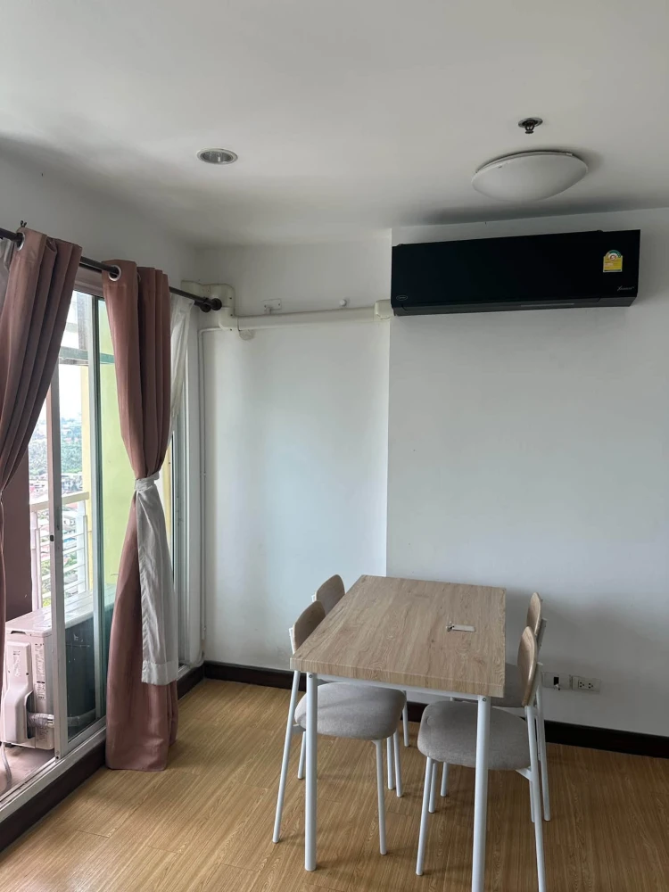 Bangkok Horizon Phetkasem for rent. The unit is in excellent condition with a pleasant atmosphere; it comes furnished and is ready for immediate occup