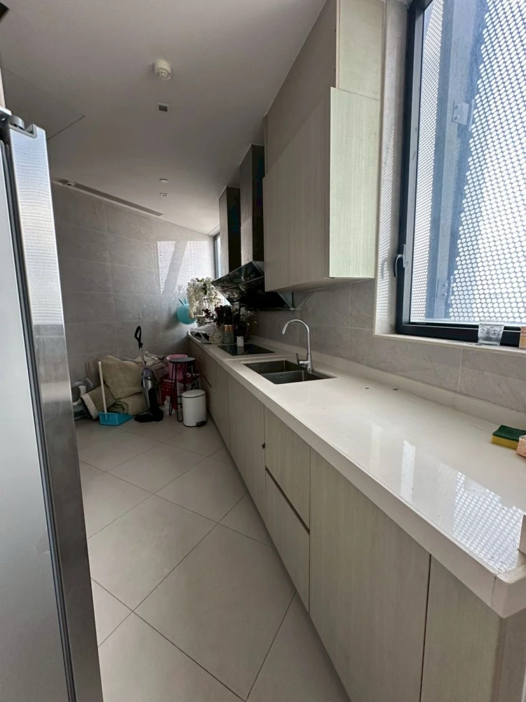For rent: Banyan Tree Residence Riverside, 28th floor, with Chao Phraya River view. Book now!