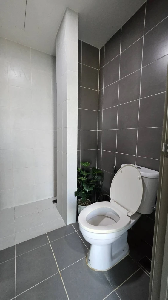 For rent: Be Condo Paholyothin, 8th floor, fully furnished room, ready to move in, reserve now, don't wait.