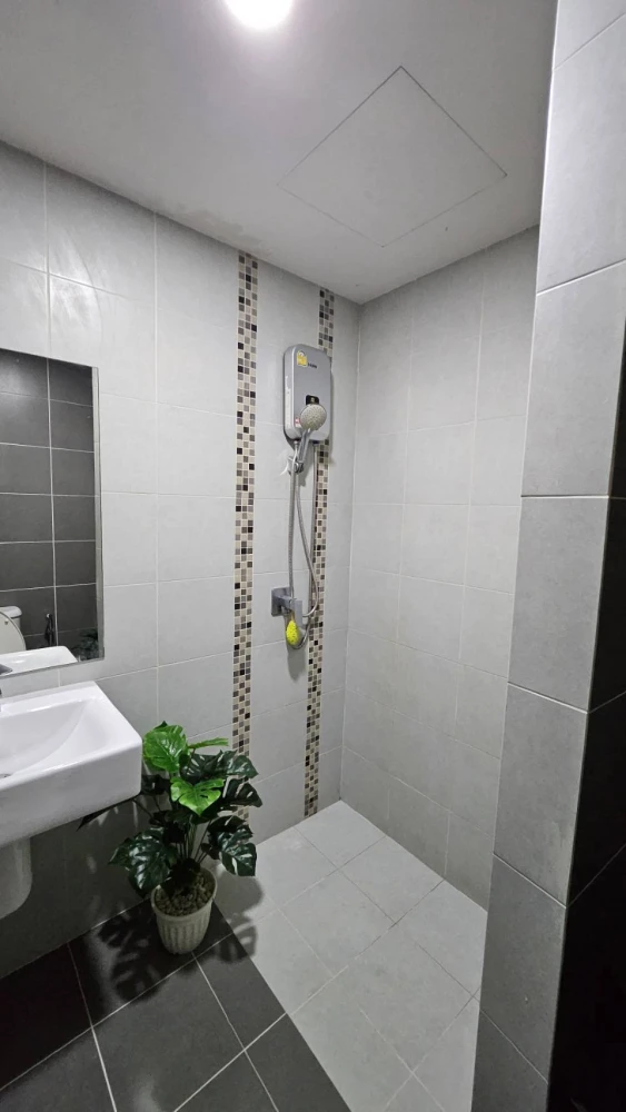 For rent: Be Condo Paholyothin, 8th floor, fully furnished room, ready to move in, reserve now, don't wait.