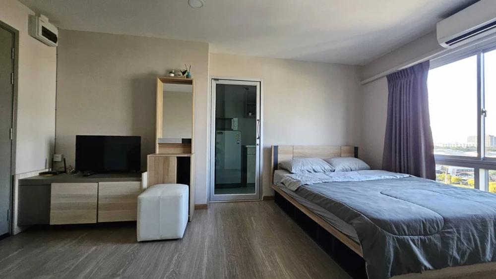 For rent: Be Condo Paholyothin, 8th floor, fully furnished room, ready to move in, reserve now, don't wait.
