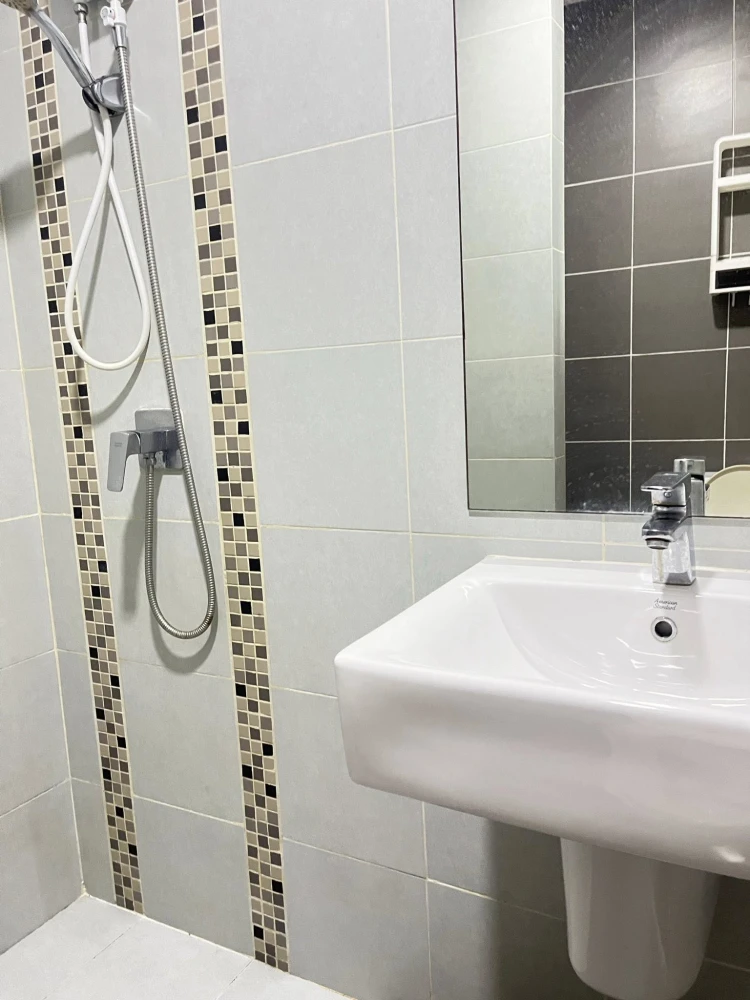 For rent: Be Condo Paholyothin. Nice room, great location, convenient transportation. Fully furnished. Don't miss out!