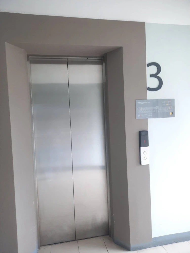 Be Condo Phaholyothin for rent. Well-partitioned room, 30 sq.m., fully furnished. Just bring your bags and move in!