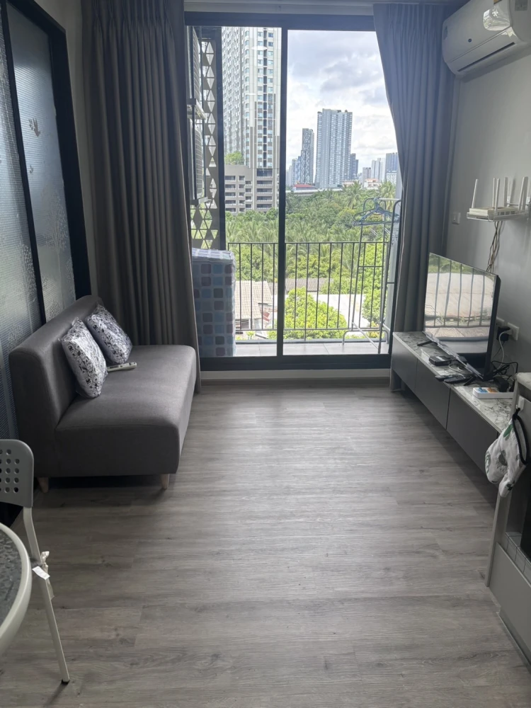 For rent: Beat Bangwa Interchange, 6th floor, great view, fully furnished, ready to move in. Reserve now, don't delay.