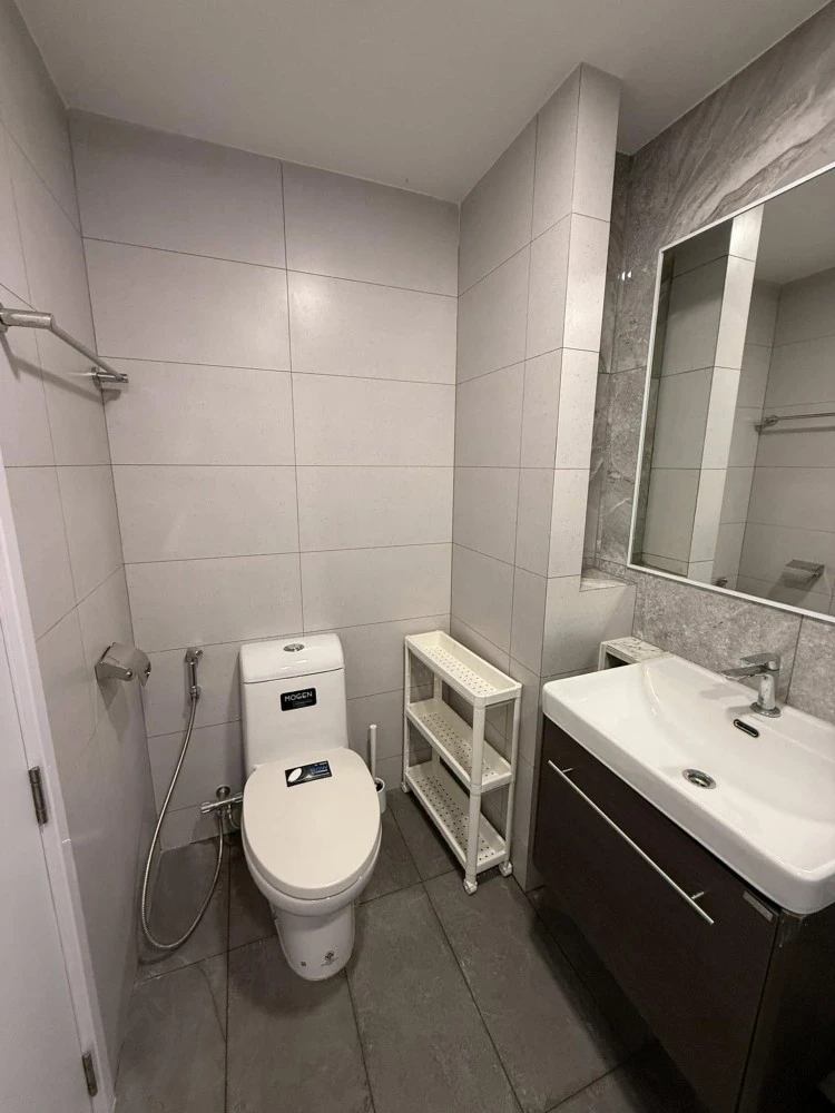 For rent: BEAT CONDO Bangwa Interchange, ready to move in, complete facilities, must hurry to book before missing out.