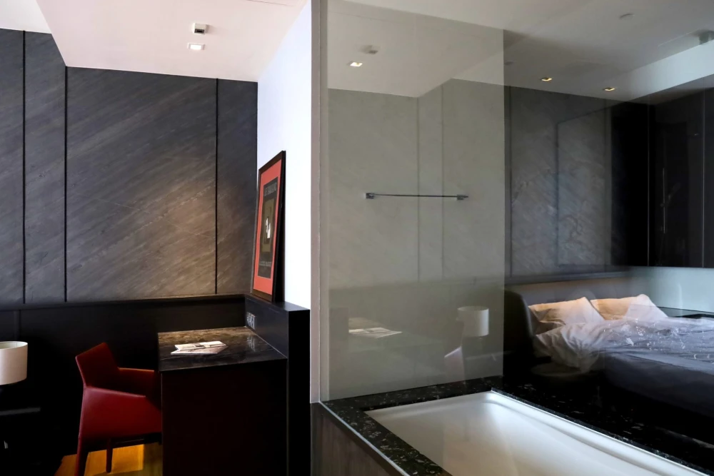 For rent: Beatniq at Sukhumvit32, spacious room, comfortable living, comes with built-in decorations throughout the room. Good like this, hurry and bo