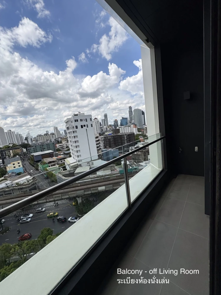 For rent at Beatniq Sukhumvit 32. You get everything you see in the pictures. Both bedrooms have plenty of natural light. Don't miss out!