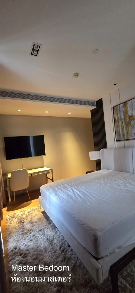 For rent at Beatniq Sukhumvit 32. You get everything you see in the pictures. Both bedrooms have plenty of natural light. Don't miss out!