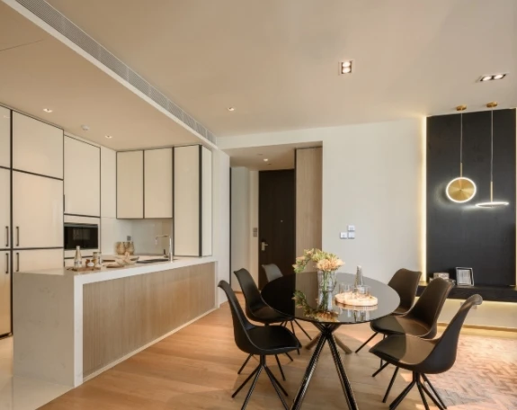 For rent: Beatniq Sukhumvit 32, 12th floor. Fully furnished and inviting—book now, don’t miss out!