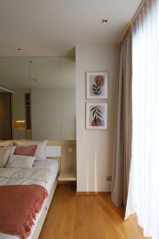 For rent: Beatniq Sukhumvit 32, high floor room, spacious and comfortable, built-in decoration, looks very good, must book.